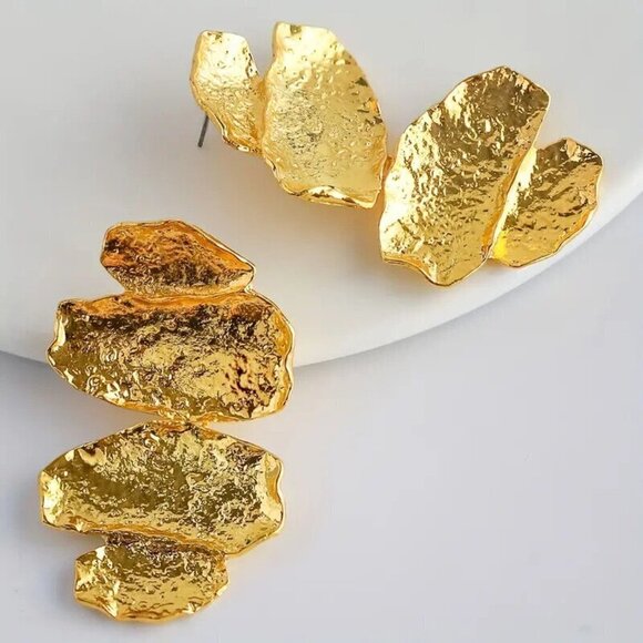 ✨ Zara Pieced Textured Earrings Trendy Earrings💕 with gift box - Picture 7 of 8